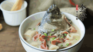 出鍋前可以撒上少許蔥花點綴。