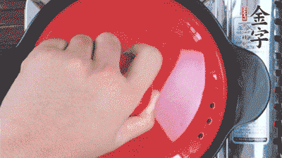 加香菇燉10分鐘后。